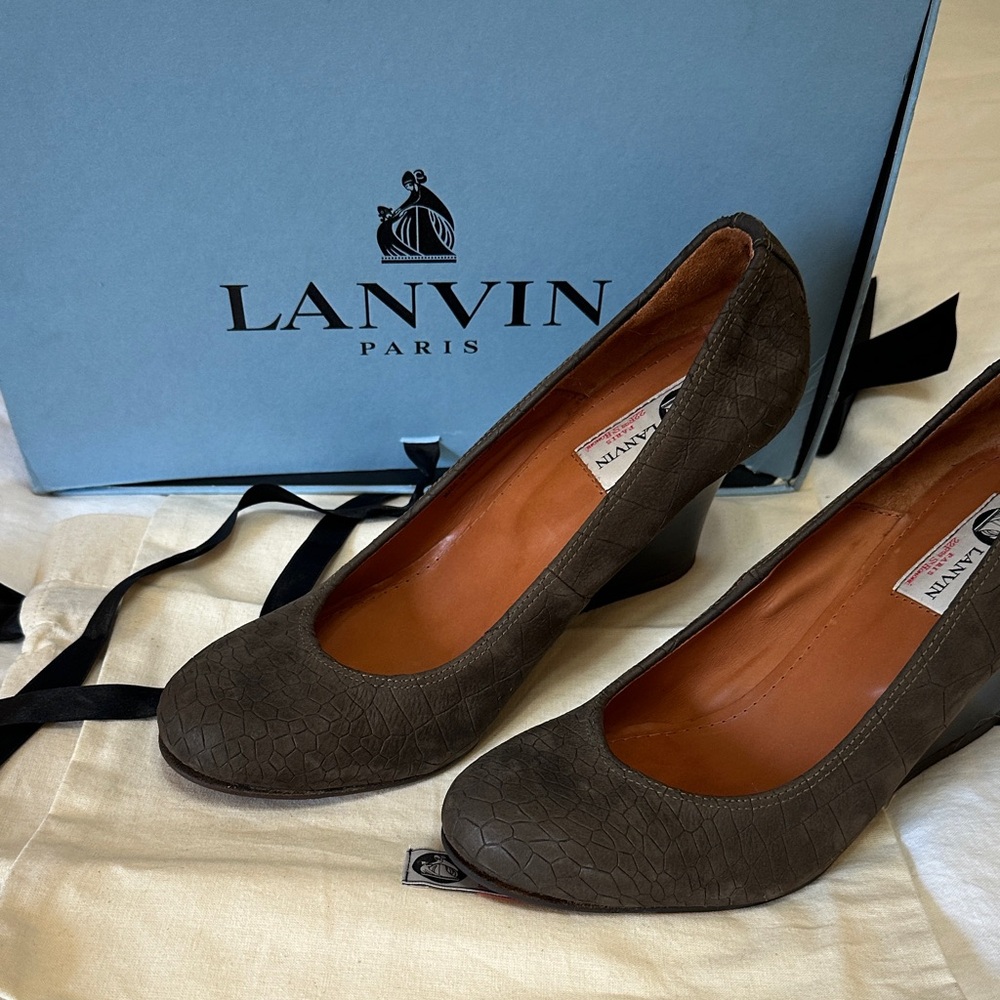 Lanvin Textured Brown Wedges 9.5